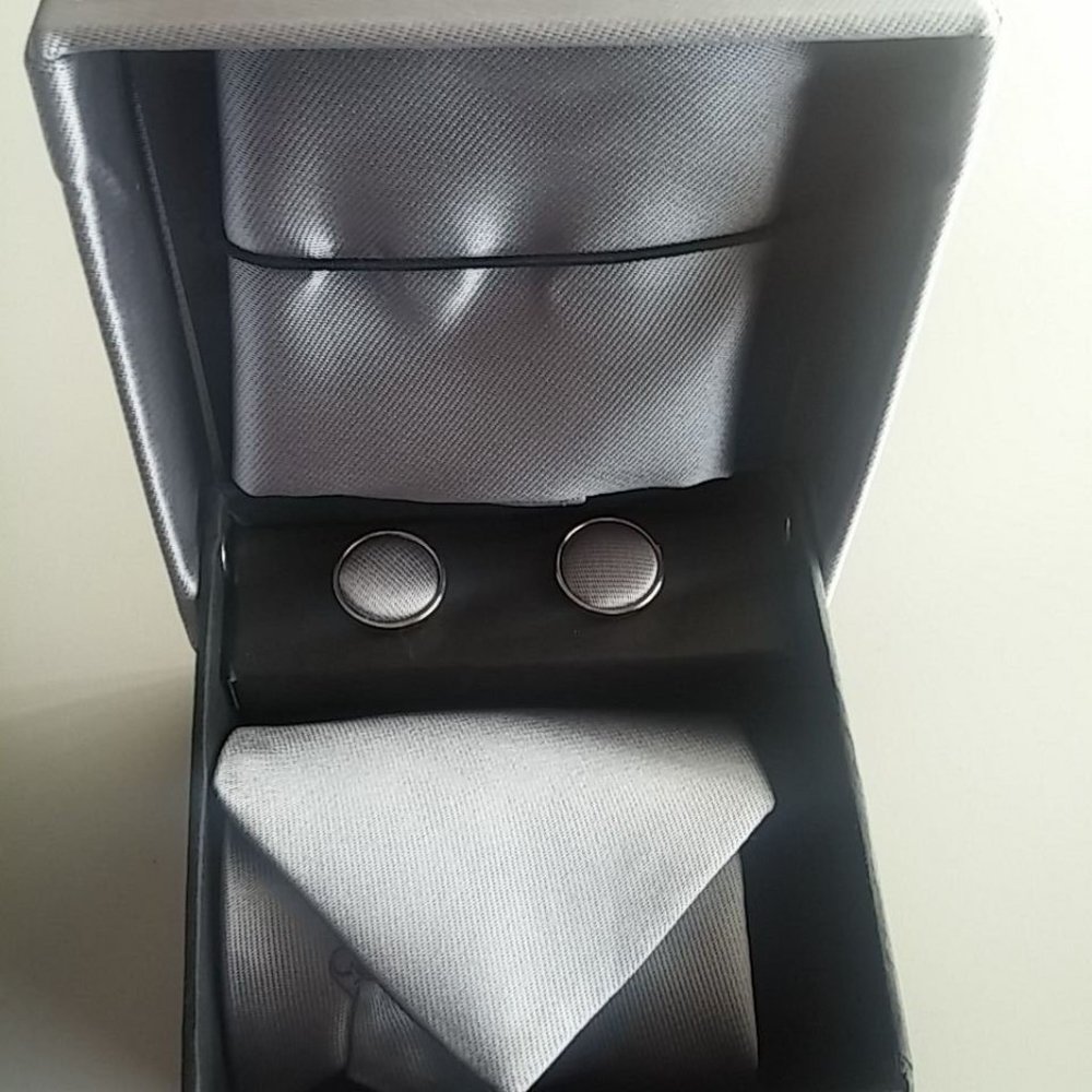 🆕Men's Tie Clericci Designer Hankie Cuff Links & Tie in Matching Gift Box NEW